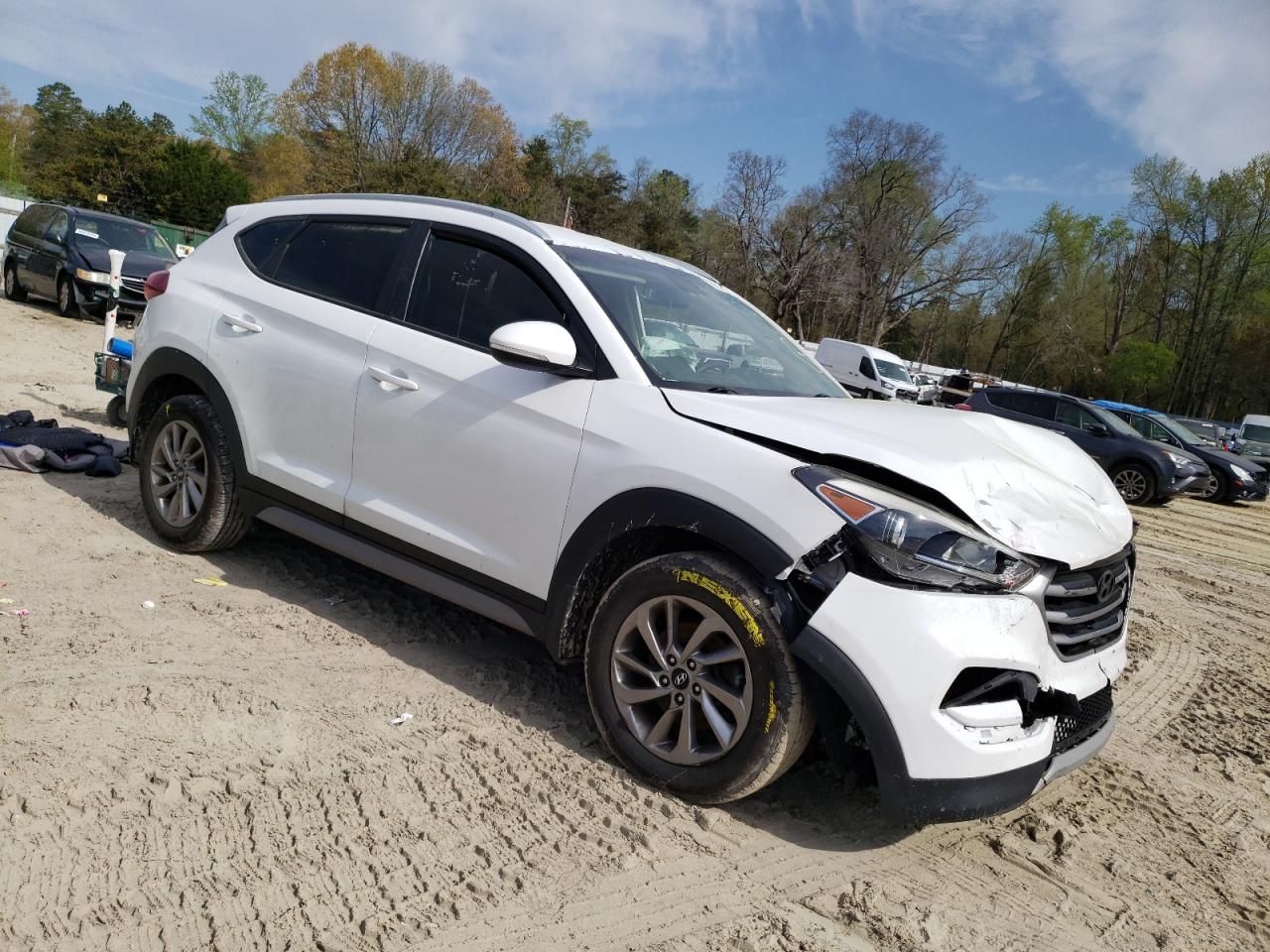 Photo 3 VIN: KM8J3CA27HU439998 - HYUNDAI TUCSON 