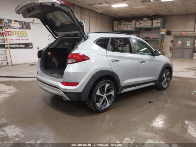 Photo 3 VIN: KM8J3CA27HU495004 - HYUNDAI TUCSON 