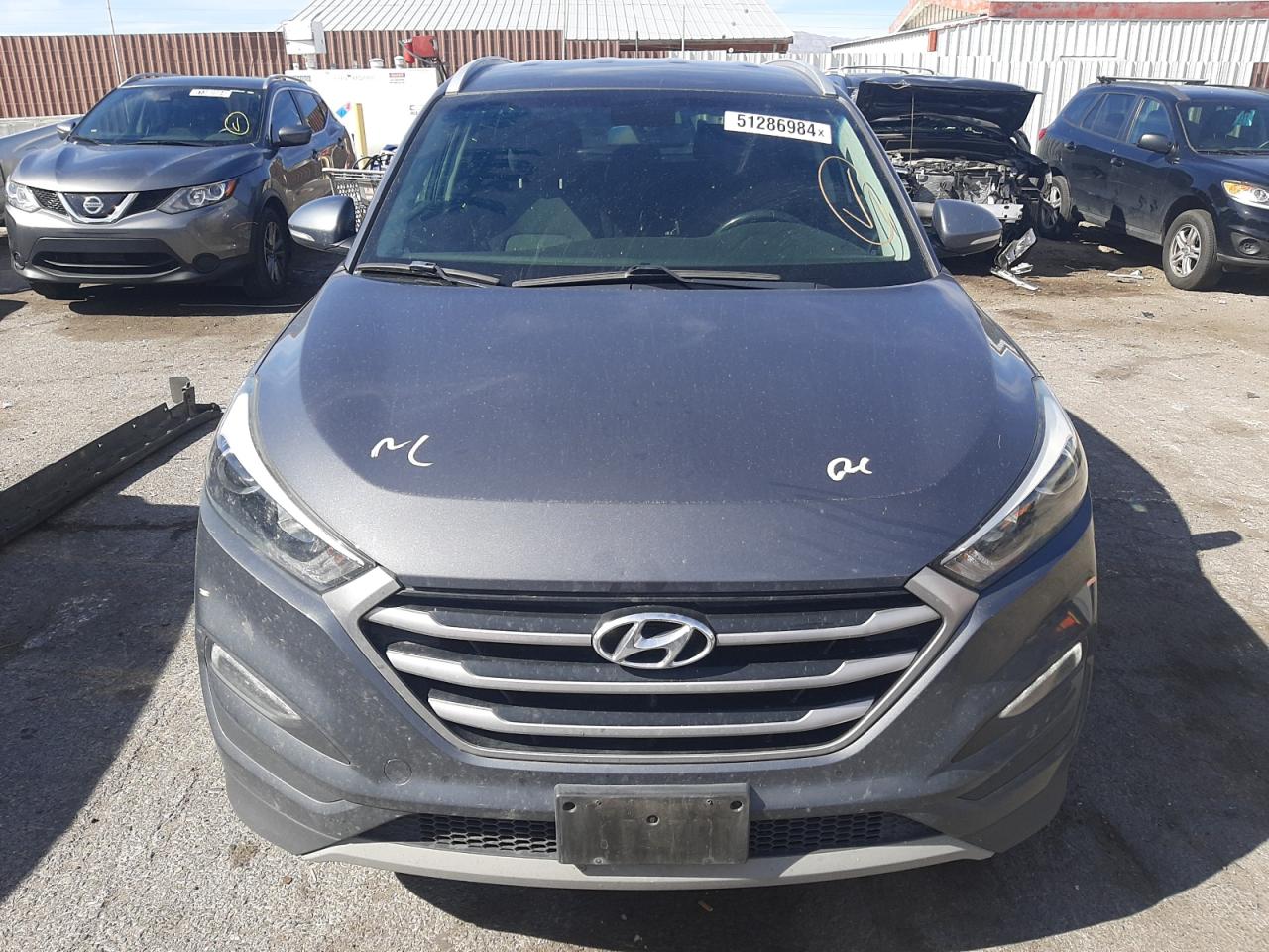 Photo 4 VIN: KM8J3CA27HU526980 - HYUNDAI TUCSON 