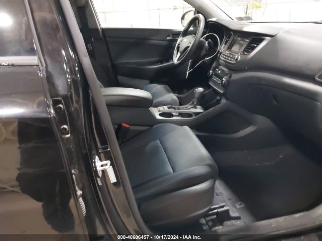 Photo 4 VIN: KM8J3CA27HU552575 - HYUNDAI TUCSON 