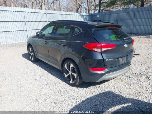 Photo 2 VIN: KM8J3CA27JU633873 - HYUNDAI TUCSON 