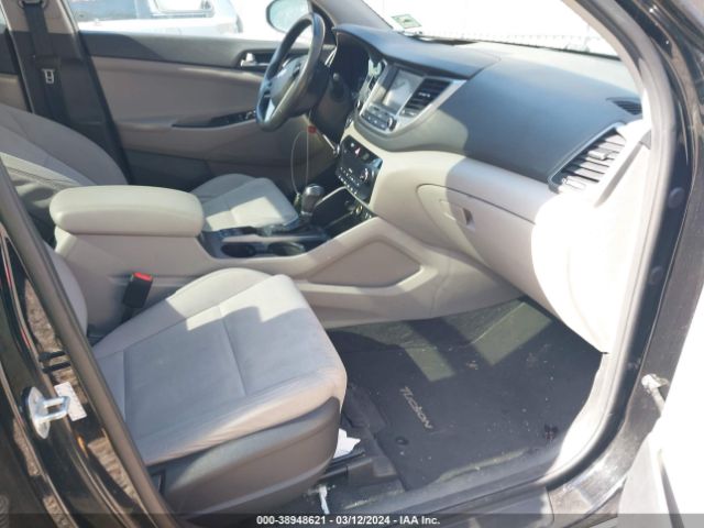 Photo 4 VIN: KM8J3CA27JU633873 - HYUNDAI TUCSON 