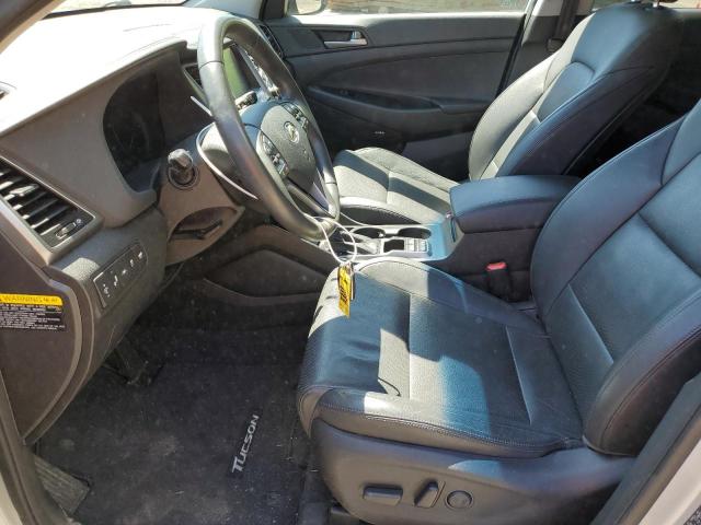 Photo 6 VIN: KM8J3CA27JU666016 - HYUNDAI TUCSON 