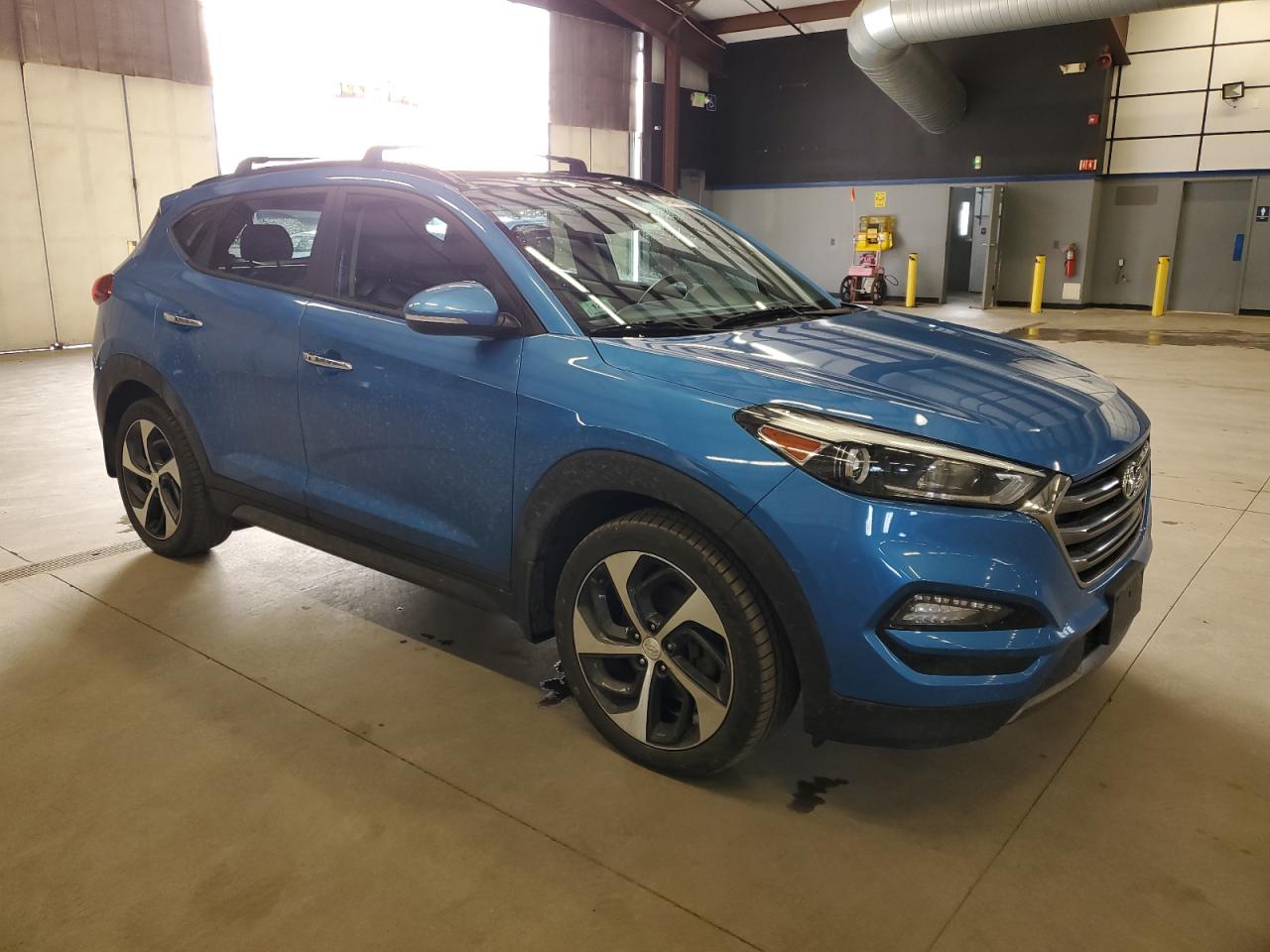 Photo 3 VIN: KM8J3CA28GU071569 - HYUNDAI TUCSON 