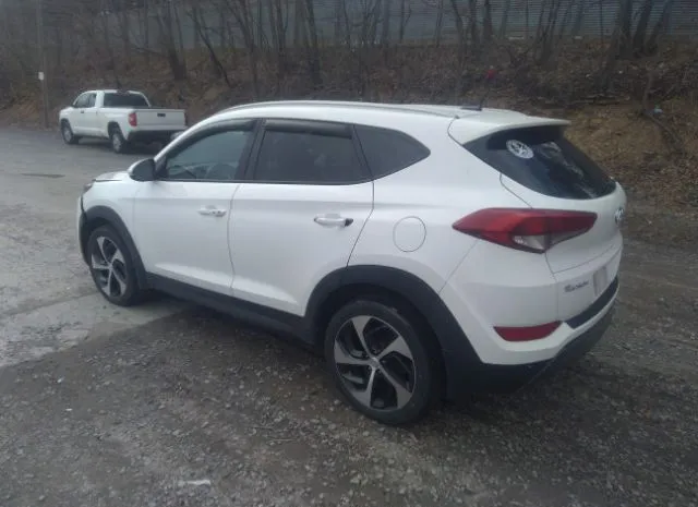 Photo 2 VIN: KM8J3CA28GU073659 - HYUNDAI TUCSON 