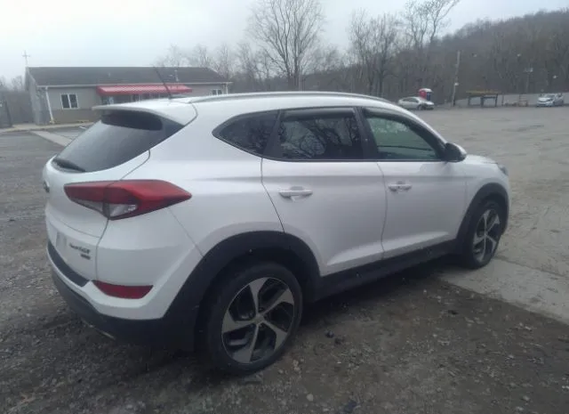 Photo 3 VIN: KM8J3CA28GU073659 - HYUNDAI TUCSON 