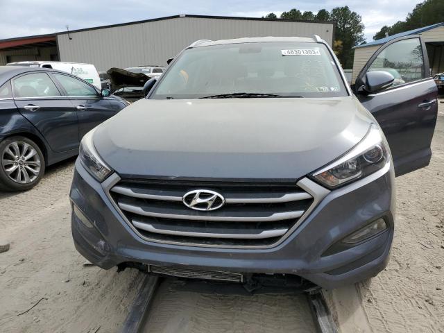 Photo 4 VIN: KM8J3CA28HU310801 - HYUNDAI TUCSON LIM 