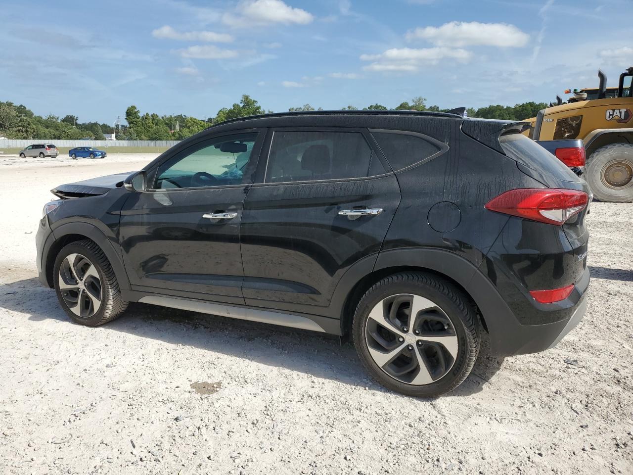 Photo 1 VIN: KM8J3CA28HU312001 - HYUNDAI TUCSON 