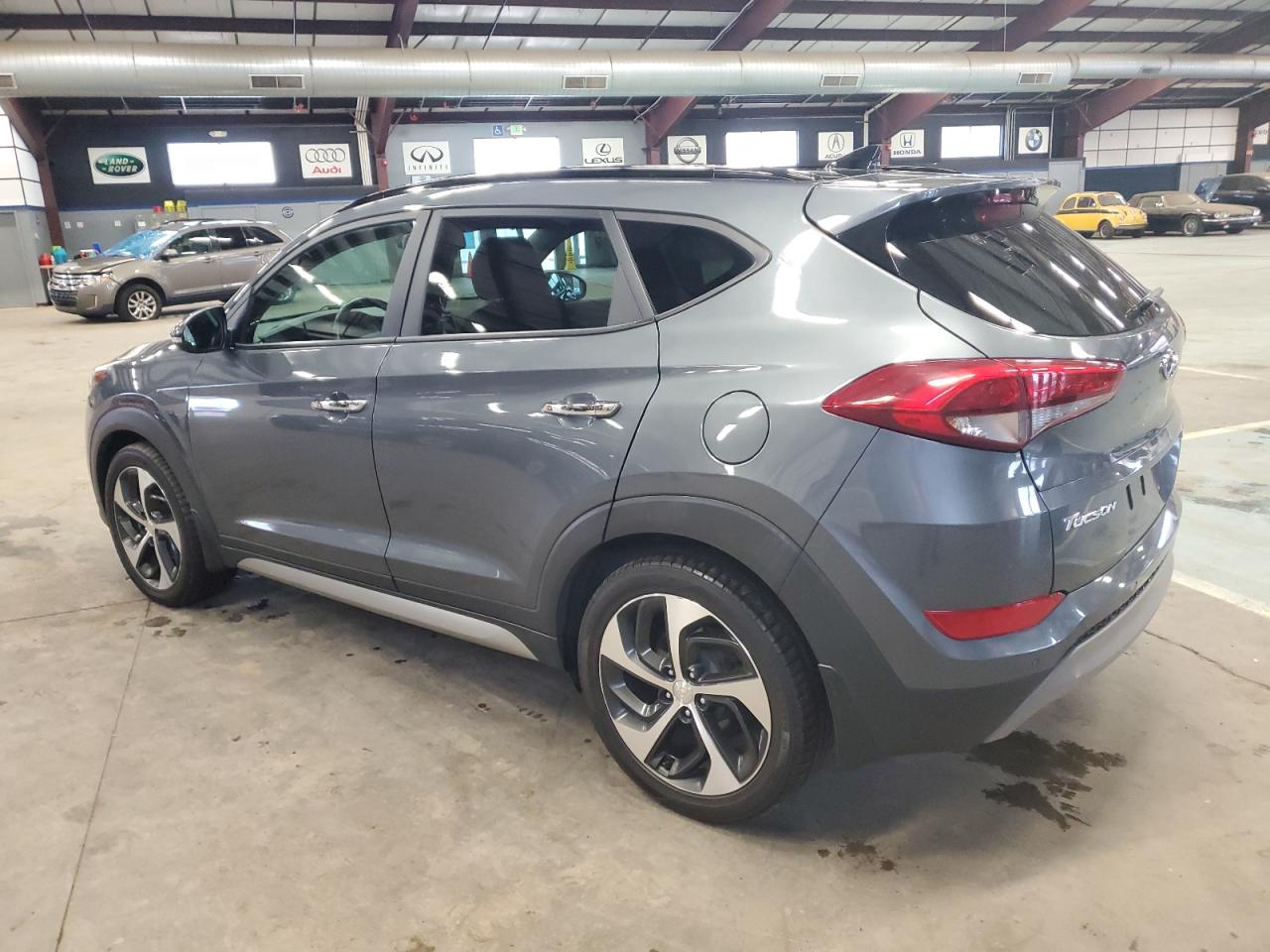 Photo 1 VIN: KM8J3CA28HU318977 - HYUNDAI TUCSON 