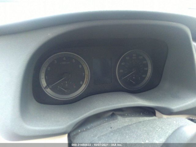 Photo 6 VIN: KM8J3CA28HU402345 - HYUNDAI TUCSON 