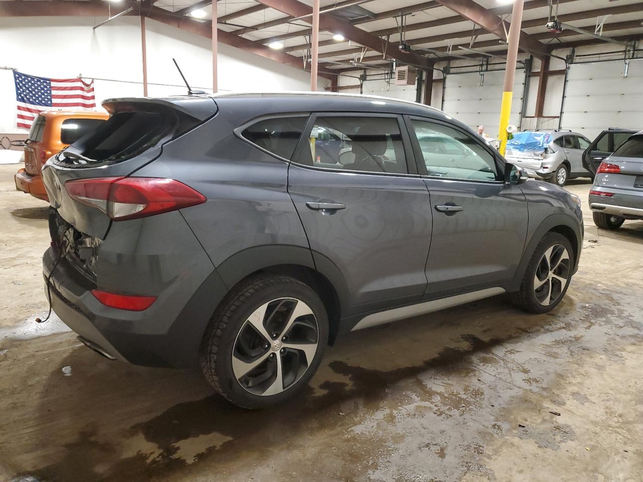 Photo 2 VIN: KM8J3CA28HU416634 - HYUNDAI TUCSON 