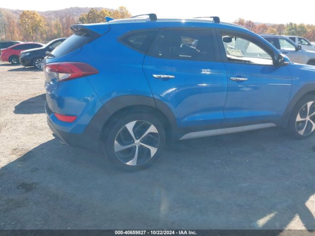 Photo 3 VIN: KM8J3CA28HU431909 - HYUNDAI TUCSON 