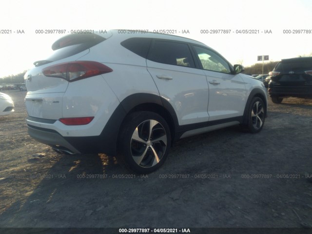 Photo 3 VIN: KM8J3CA28HU570051 - HYUNDAI TUCSON 