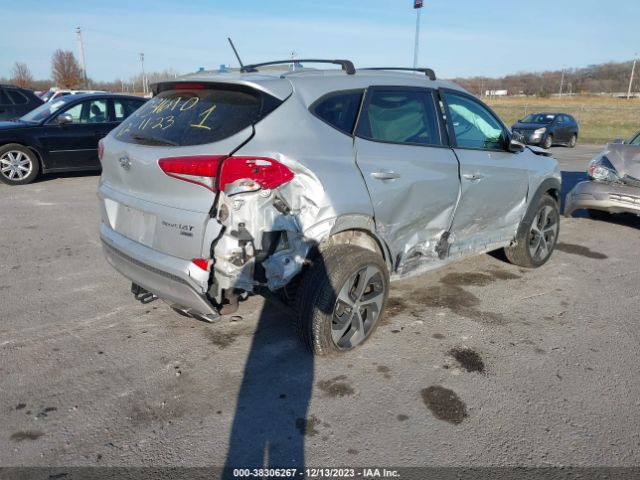 Photo 3 VIN: KM8J3CA28HU592468 - HYUNDAI TUCSON 