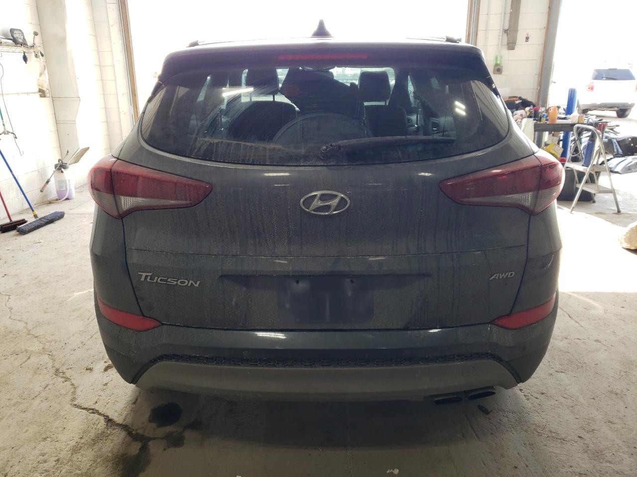 Photo 5 VIN: KM8J3CA29JU816661 - HYUNDAI TUCSON 