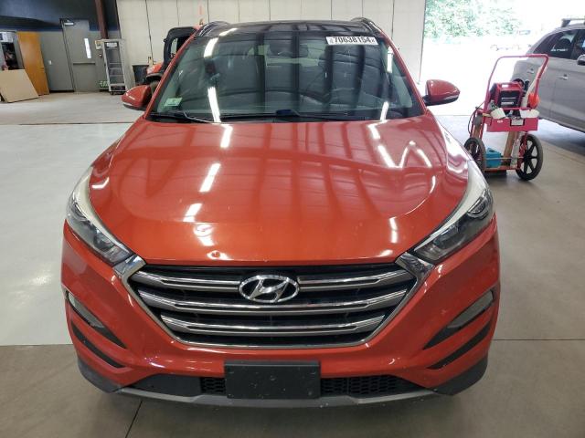 Photo 4 VIN: KM8J3CA2XGU062467 - HYUNDAI TUCSON LIM 