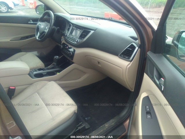 Photo 4 VIN: KM8J3CA2XGU075378 - HYUNDAI TUCSON 