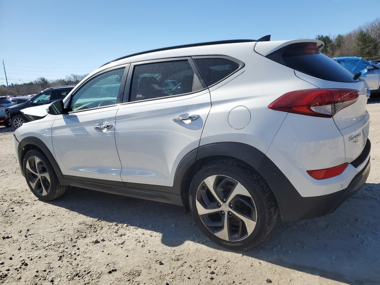 Photo 1 VIN: KM8J3CA2XGU078605 - HYUNDAI TUCSON 