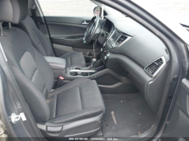 Photo 4 VIN: KM8J3CA2XGU113272 - HYUNDAI TUCSON 