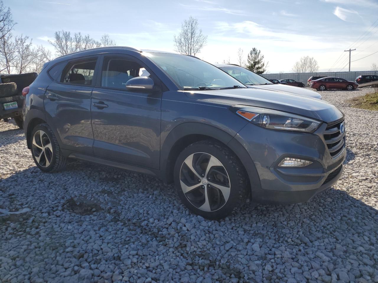 Photo 3 VIN: KM8J3CA2XGU199165 - HYUNDAI TUCSON 