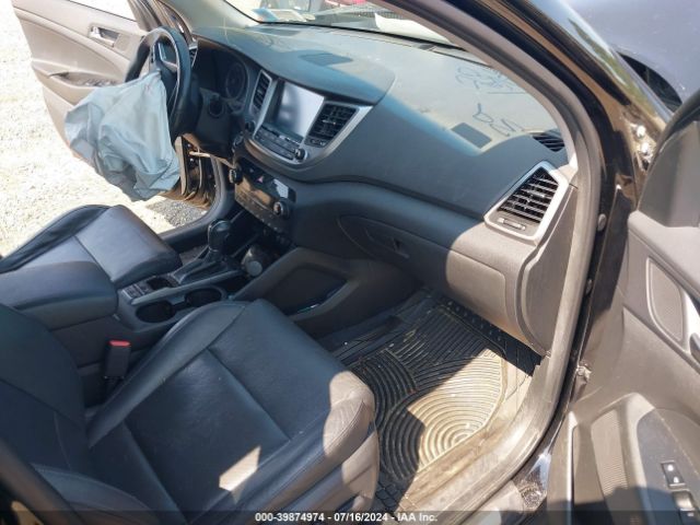 Photo 4 VIN: KM8J3CA2XGU253273 - HYUNDAI TUCSON 