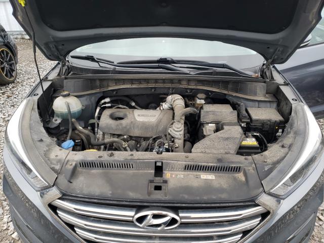 Photo 6 VIN: KM8J3CA2XHU313201 - HYUNDAI TUCSON LIM 