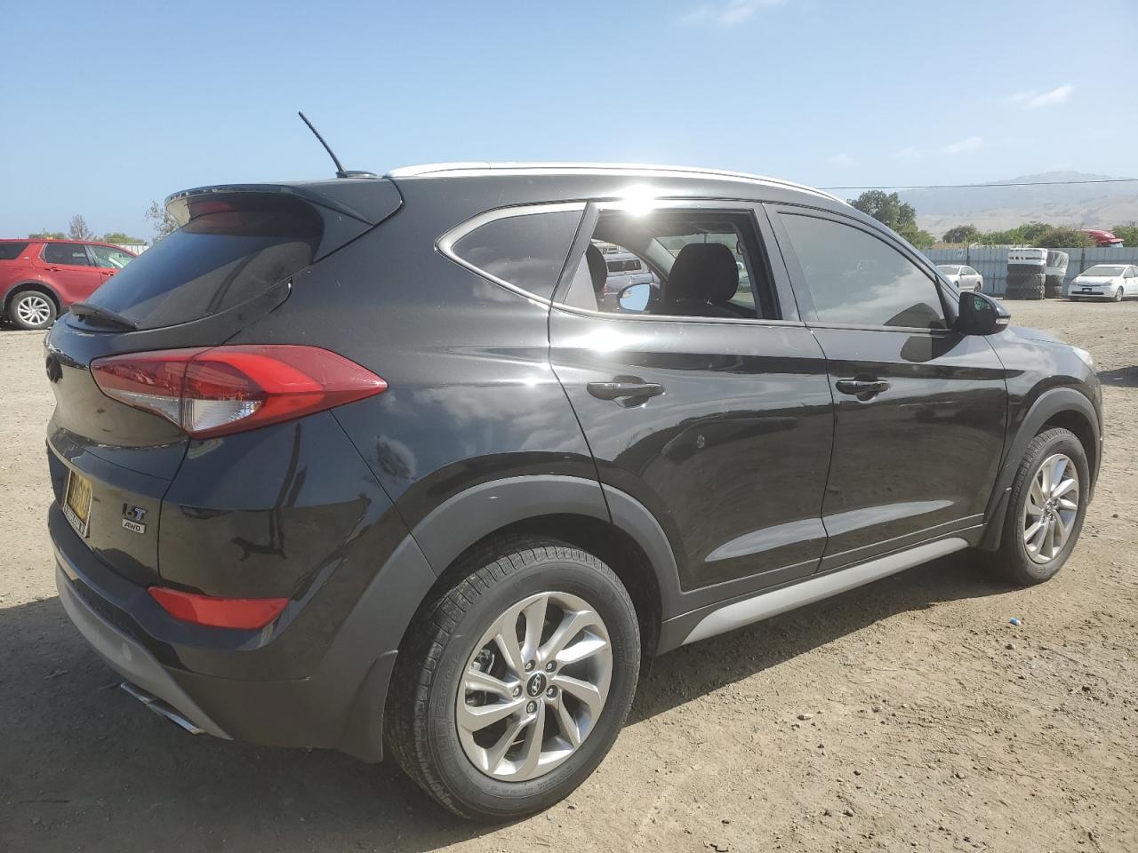 Photo 2 VIN: KM8J3CA2XHU369347 - HYUNDAI TUCSON 