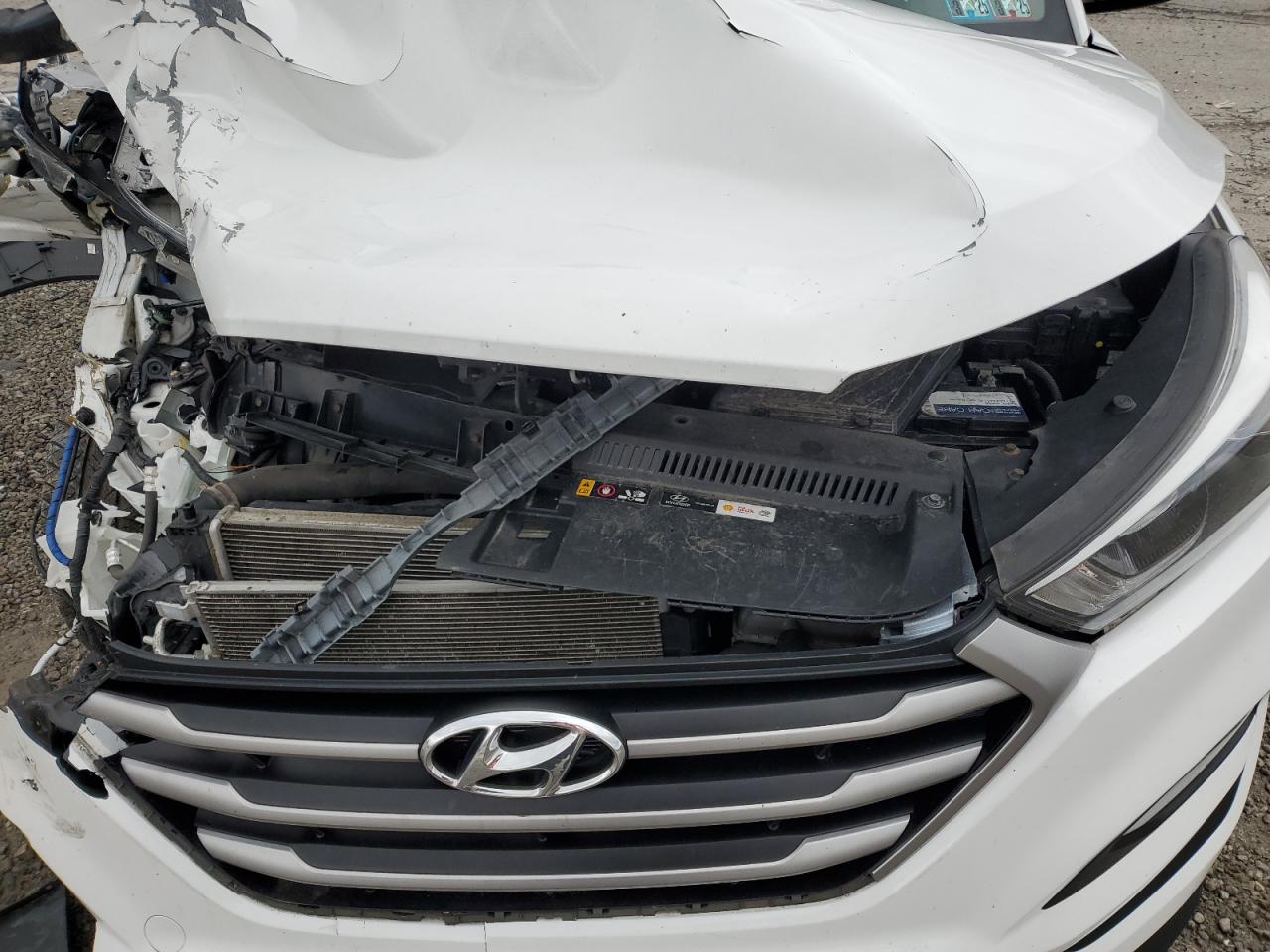 Photo 11 VIN: KM8J3CA2XHU371874 - HYUNDAI TUCSON 