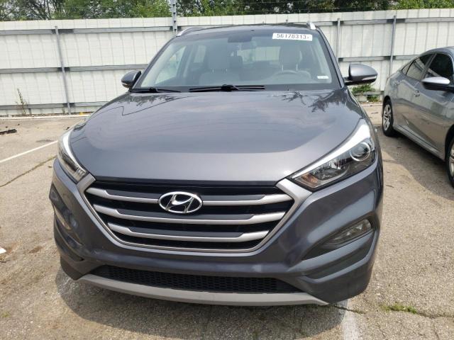 Photo 4 VIN: KM8J3CA2XHU419194 - HYUNDAI TUCSON LIM 