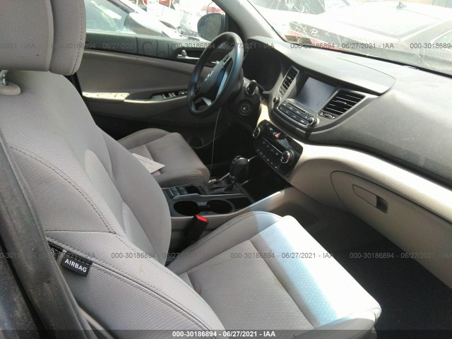 Photo 4 VIN: KM8J3CA4000601235 - HYUNDAI TUCSON 