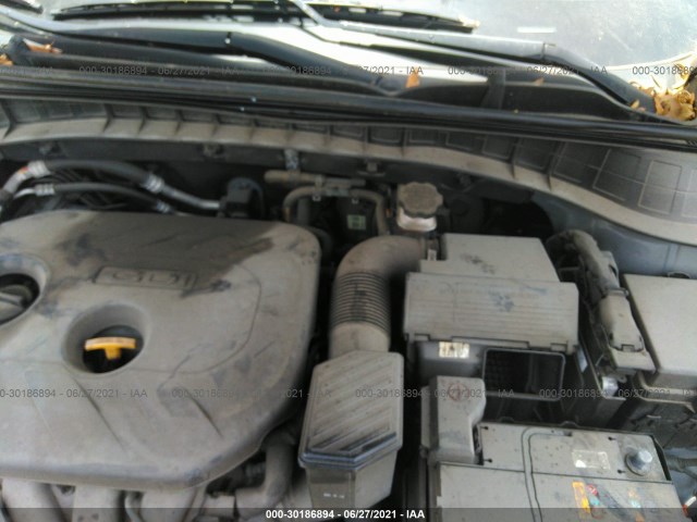 Photo 9 VIN: KM8J3CA4000601235 - HYUNDAI TUCSON 