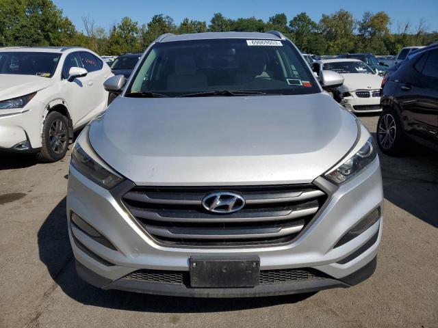 Photo 4 VIN: KM8J3CA40GU075326 - HYUNDAI TUCSON LIM 