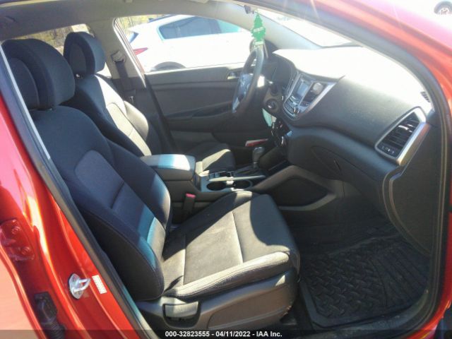 Photo 4 VIN: KM8J3CA40GU152034 - HYUNDAI TUCSON 