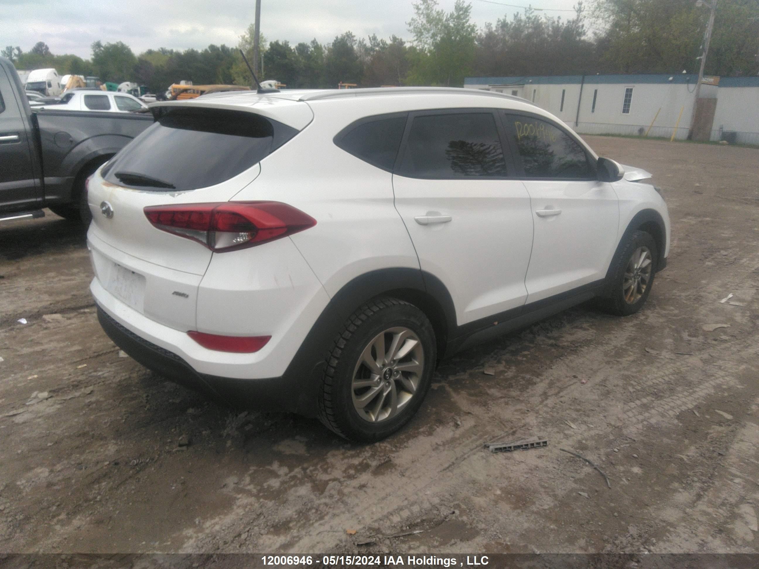 Photo 3 VIN: KM8J3CA40GU215360 - HYUNDAI TUCSON 