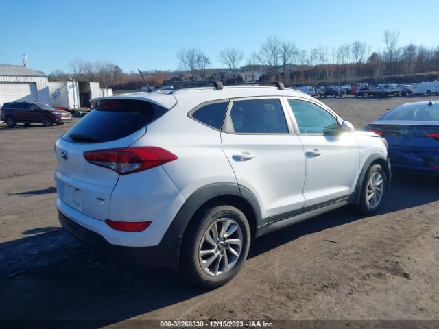 Photo 3 VIN: KM8J3CA40GU245765 - HYUNDAI TUCSON 