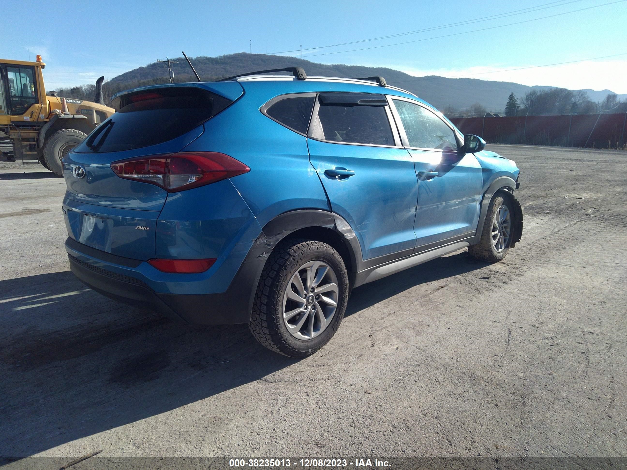 Photo 3 VIN: KM8J3CA40HU317551 - HYUNDAI TUCSON 