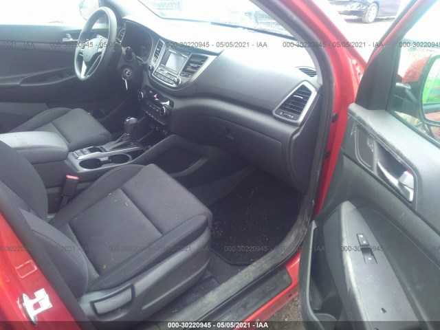 Photo 4 VIN: KM8J3CA40HU440279 - HYUNDAI TUCSON 