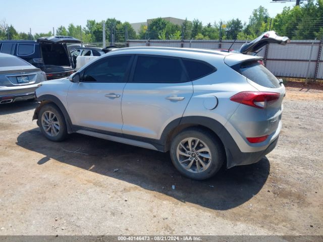 Photo 2 VIN: KM8J3CA40HU484301 - HYUNDAI TUCSON 