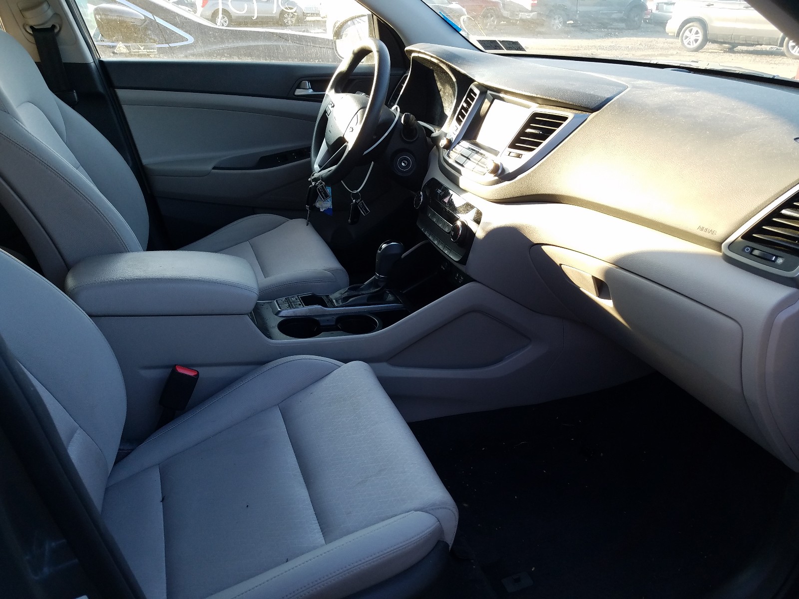 Photo 4 VIN: KM8J3CA40JU601235 - HYUNDAI TUCSON SEL 