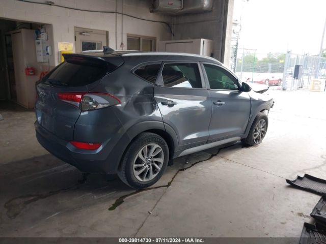 Photo 3 VIN: KM8J3CA40JU665386 - HYUNDAI TUCSON 