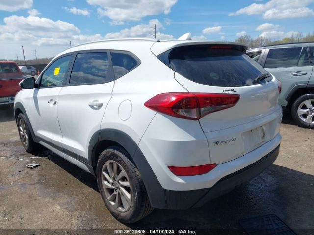 Photo 2 VIN: KM8J3CA40JU676629 - HYUNDAI TUCSON 