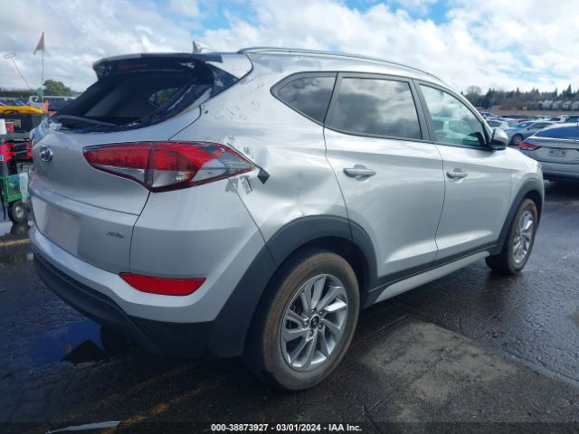 Photo 3 VIN: KM8J3CA40JU697139 - HYUNDAI TUCSON 