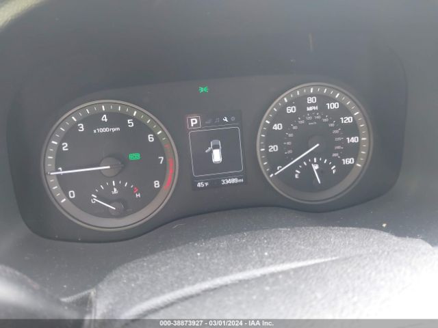 Photo 6 VIN: KM8J3CA40JU697139 - HYUNDAI TUCSON 