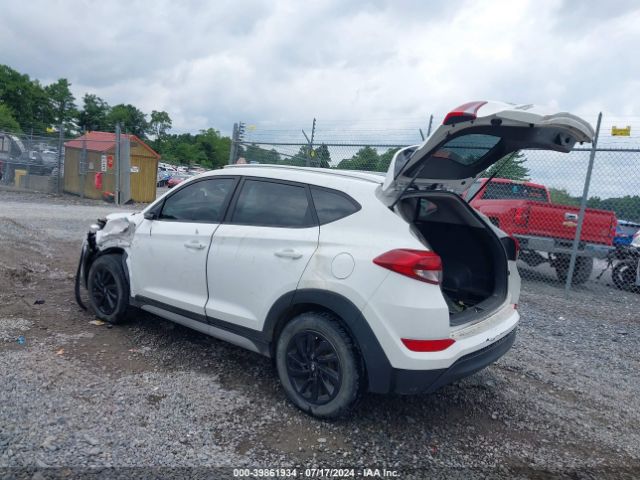 Photo 2 VIN: KM8J3CA40JU743049 - HYUNDAI TUCSON 