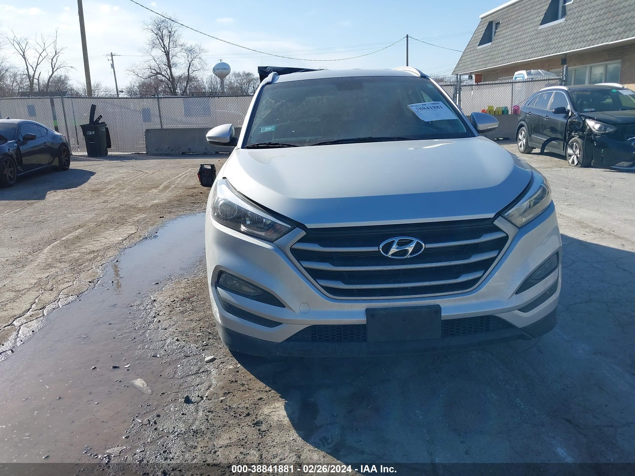 Photo 11 VIN: KM8J3CA40JU763916 - HYUNDAI TUCSON 