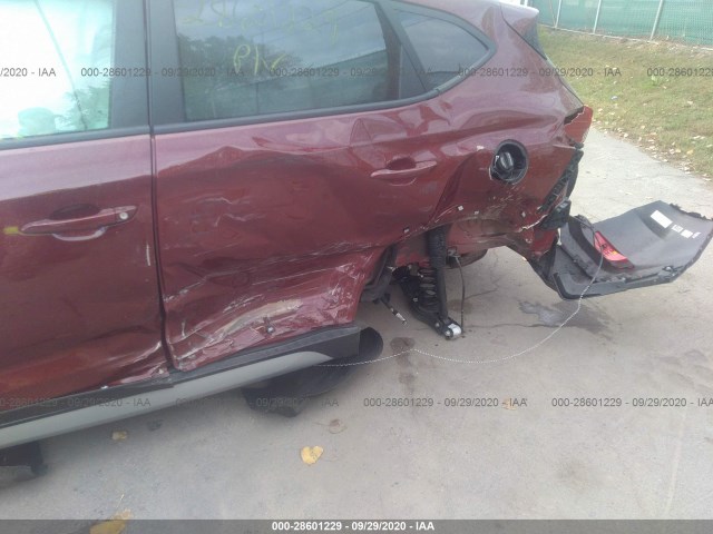 Photo 5 VIN: KM8J3CA40JU783888 - HYUNDAI TUCSON 