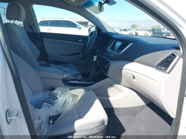 Photo 4 VIN: KM8J3CA40JU793594 - HYUNDAI TUCSON 