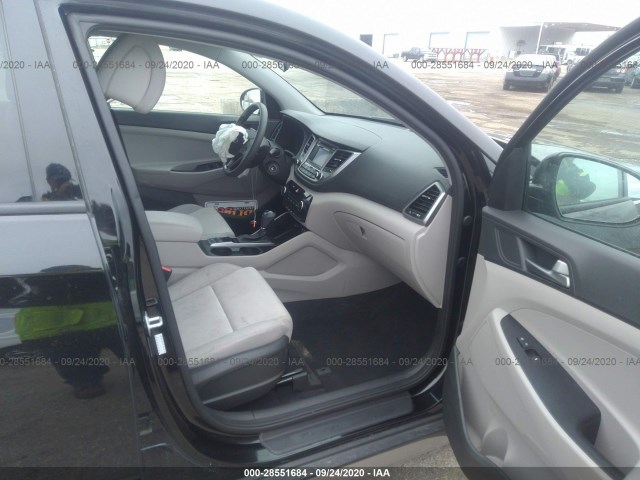 Photo 4 VIN: KM8J3CA41HU378472 - HYUNDAI TUCSON 