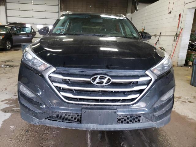 Photo 4 VIN: KM8J3CA41HU388273 - HYUNDAI TUCSON LIM 