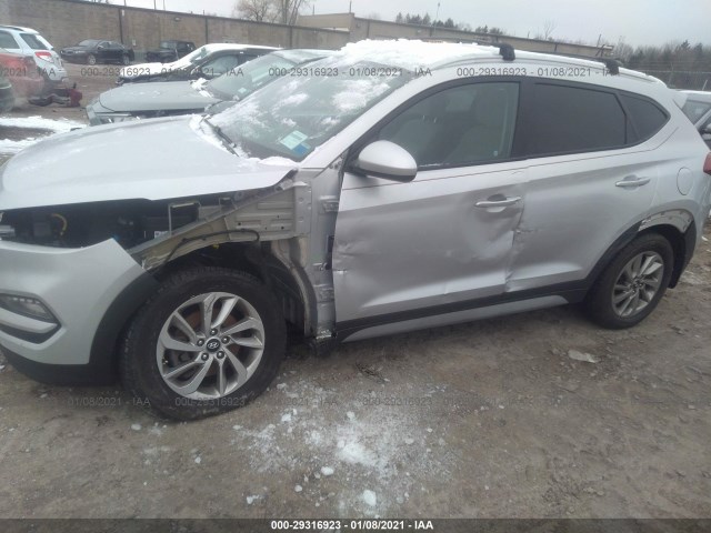 Photo 5 VIN: KM8J3CA41HU394137 - HYUNDAI TUCSON 